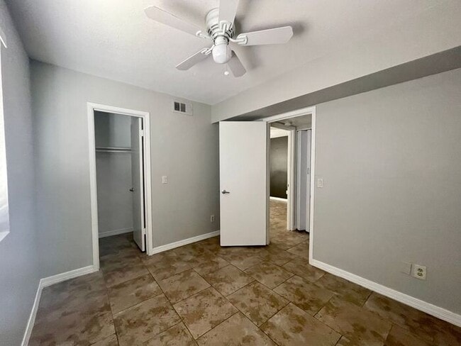 Photo - ONE MONTH RENT FREE!! ADORABLE 2BDRM 2BATH RECENTLY REMODELED MESA APARTMENT!