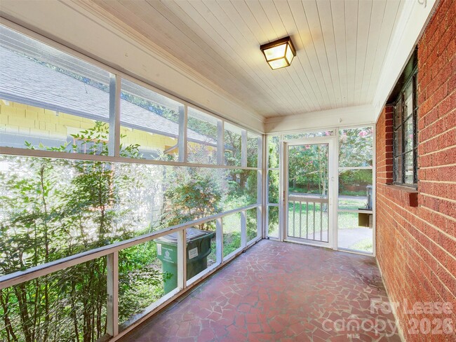 Photo - 1518 Mimosa Ave