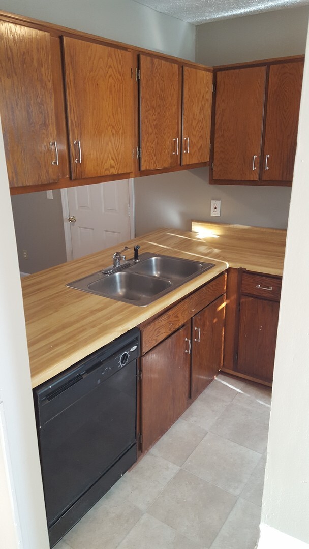 Beautiful 3 bedroom 2 bath house in Shiloh... Rental For Rent in