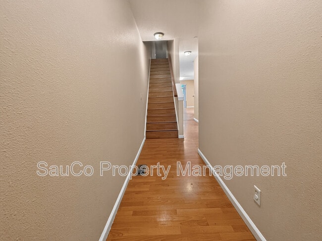 1109 NE 106th Ave