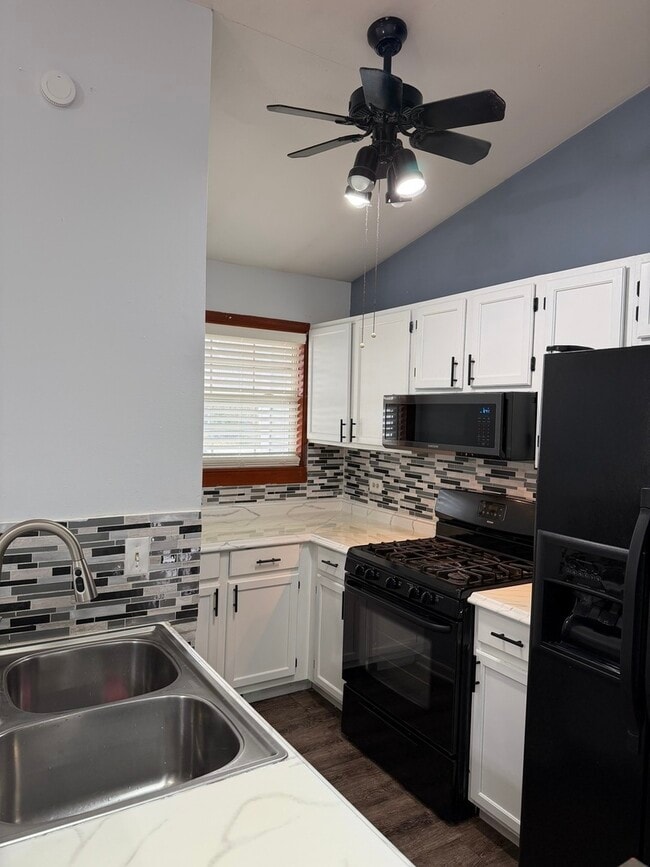 Photo - 3627 Linden Dr