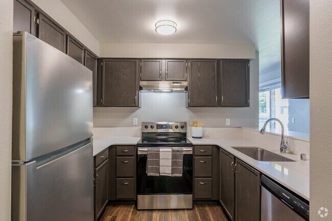 3BD, 2 BA - 1,172SF