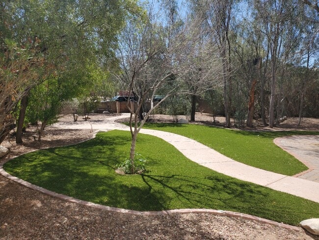 Photo - 1321 E Mabel St