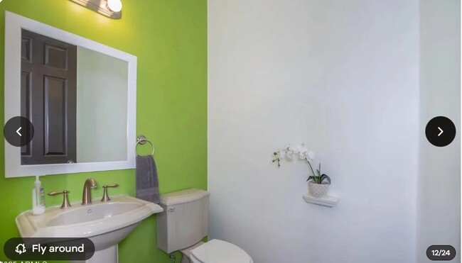 Photo - 893 Hampshire Ave