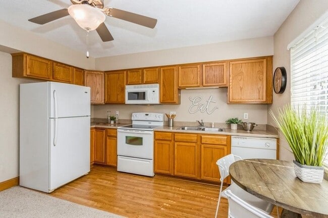 Photo - 300 Grandview Ct Unit #313