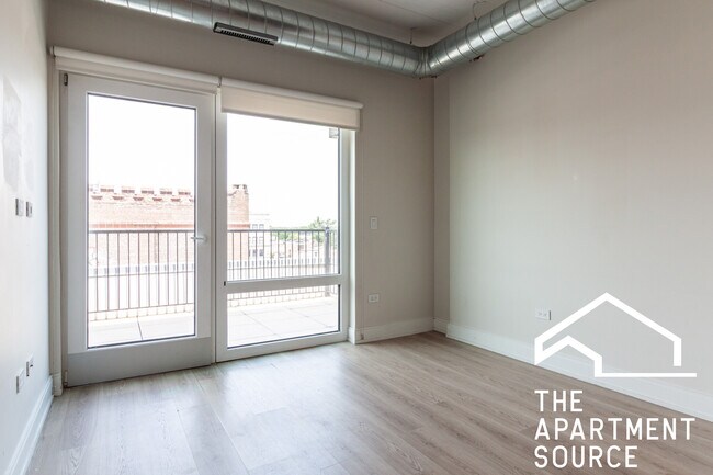 Photo - 931 W Belmont Ave Unidad 604