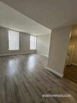 Photo - 2 Weaver Street Unidad 505