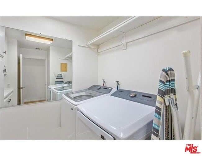 Photo - 199 Summit View Dr