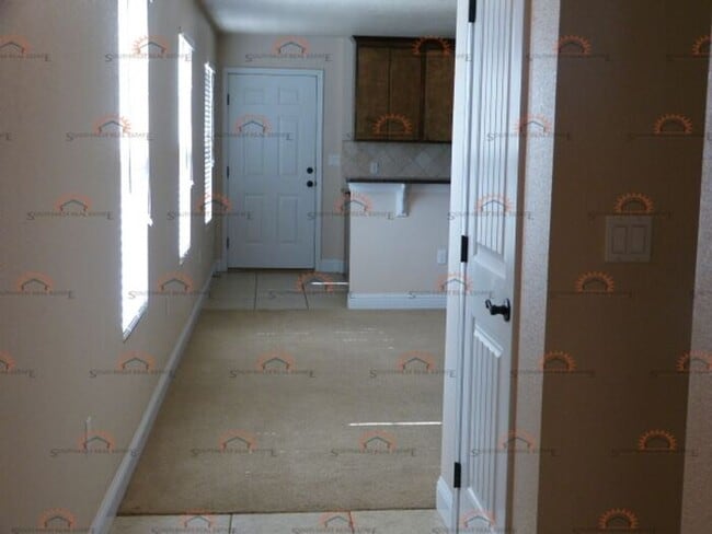 Photo - Spacious 2 Bedroom 2.5 Bath Duplex