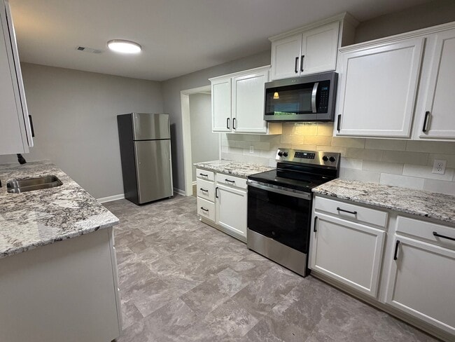 Photo - 211 Mason St