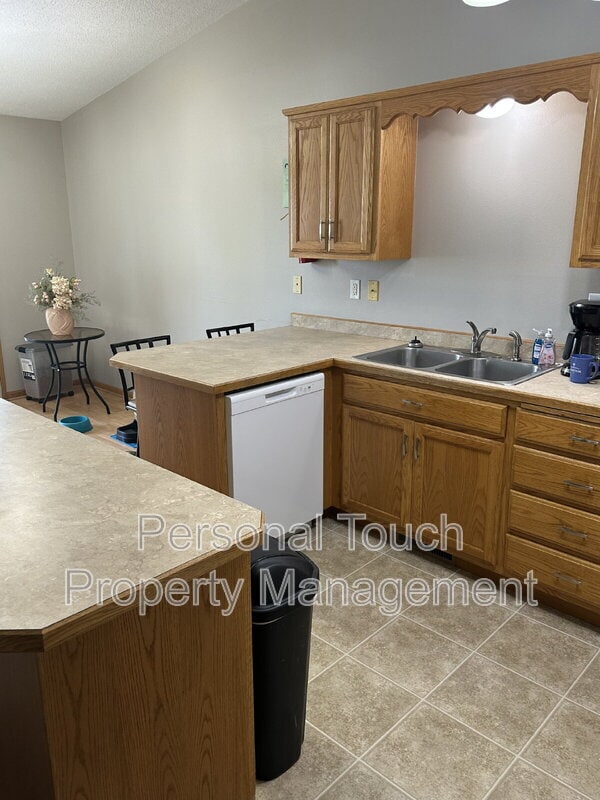 Photo - 3400 10th St S