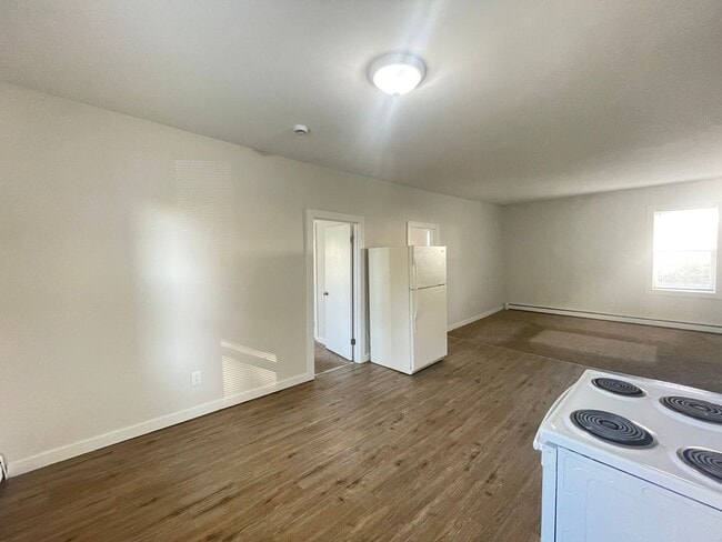 Photo - 124 Beech St Unit 1n