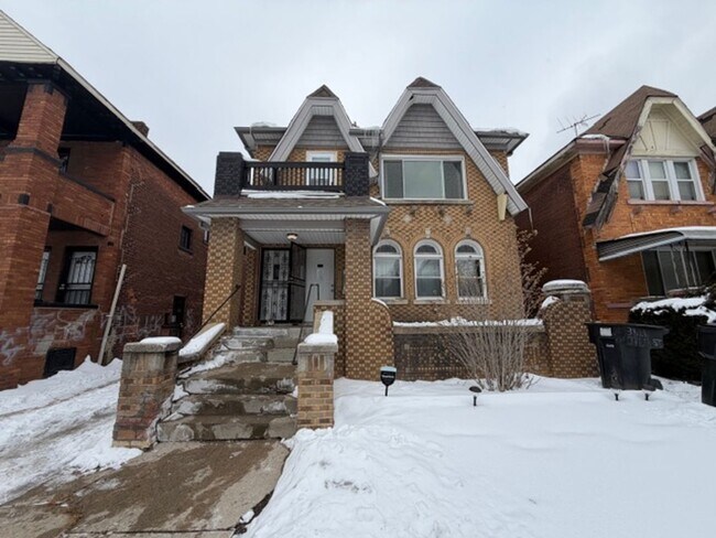 Building Photo - 3824 Tyler St Unit 3824 Tyler  1