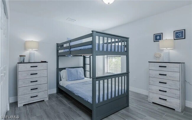 Photo - 333-335 SW 47th Terrace