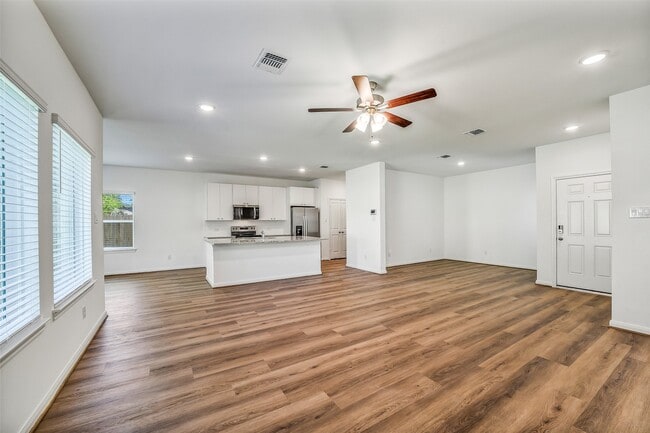 Photo - 11943 Pondwood Dr