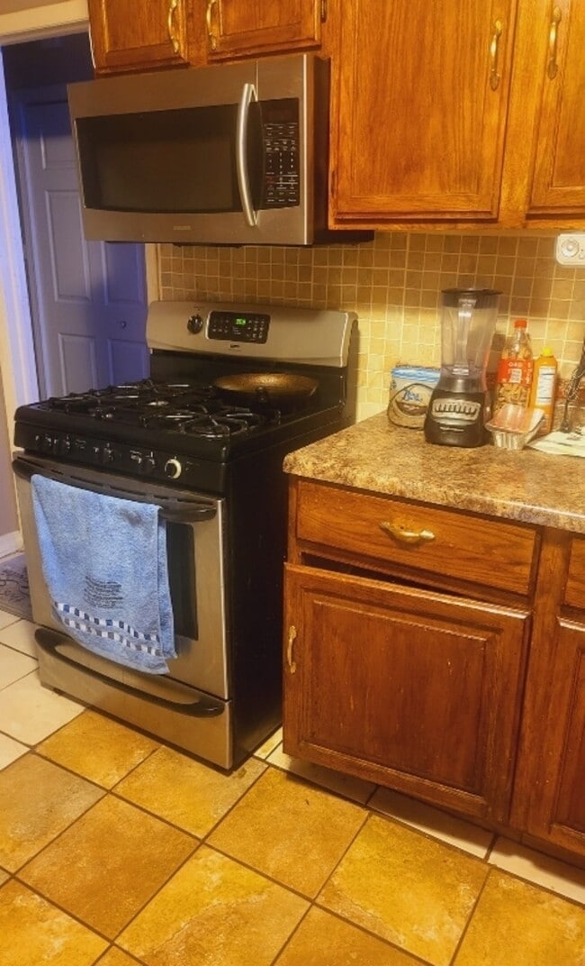 Photo - 1637 215th Pl