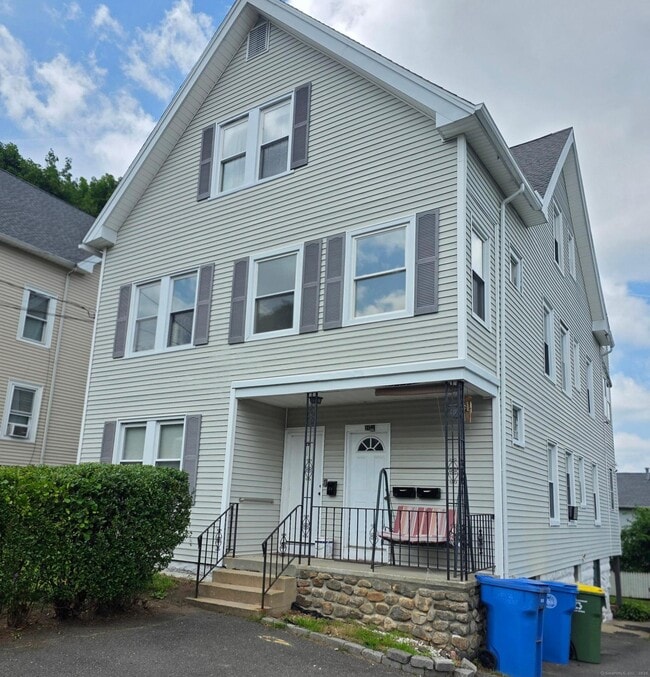 Building Photo - 28 Starview Ave Unit 2 Rental