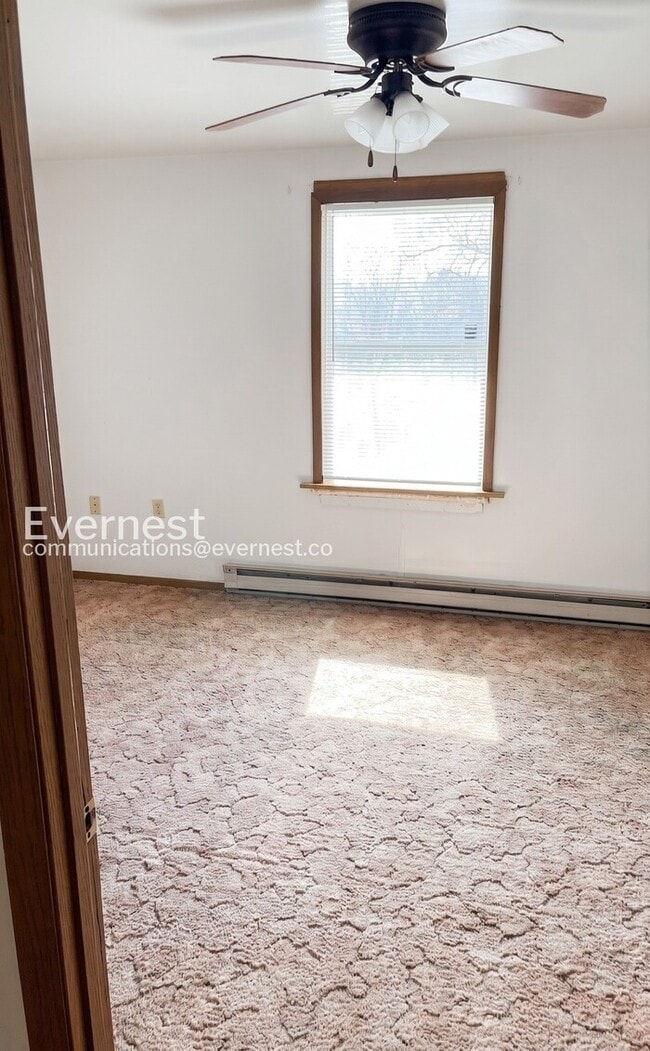 Photo - 193 Glenn St