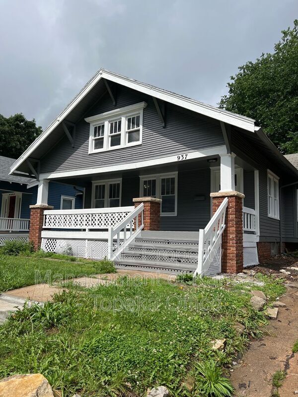 Building Photo - 937 SW Jewell Ave