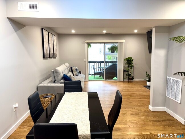 Photo - 25 Padanaram Rd Unit APT 63