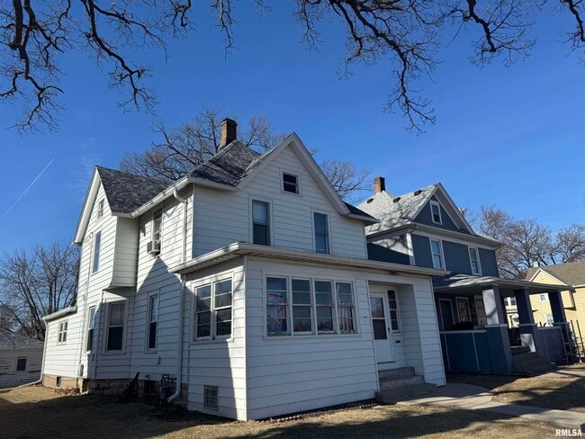 Photo - 1604 30th St Townhome