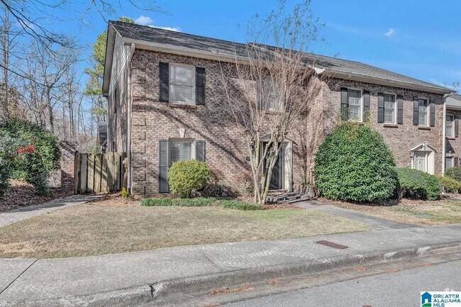 Building Photo - 1934 Mountain Laurel Ln Rental