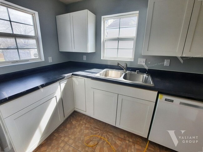 Photo - Cozy 2 Bedroom, 1 Bathroom Home in the Woodland Heights neighborhood