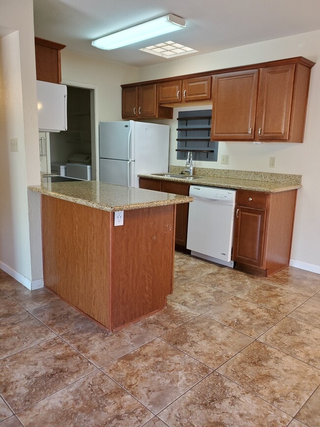 Photo - 1710 N Santa Rita Ave Unit Santa Rita 2