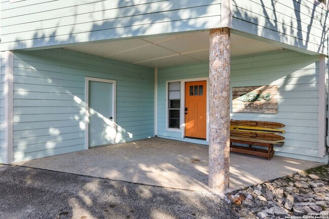 Photo - 1433 Riviera Dr