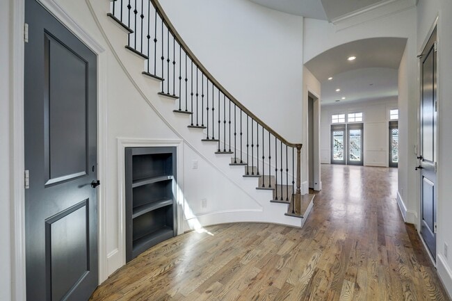 Photo - 1116 Mosaico Ln