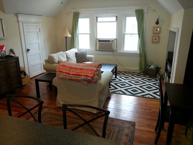 Photo - 86 Linden St Unit #3