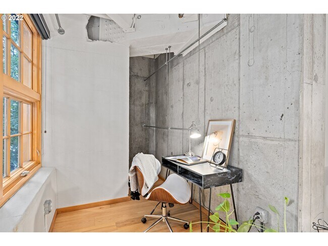 Photo - 1420 NW Lovejoy St Unit 210