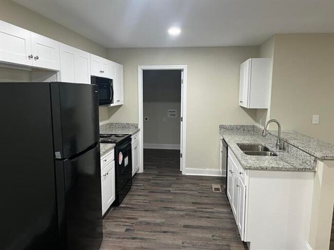 Photo - 3 Bedroom, 2 Bath home.