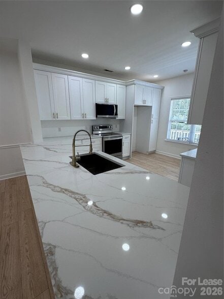 Photo - 732 Inwood Hill Dr