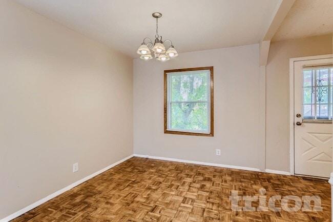16 Dolphin Ct