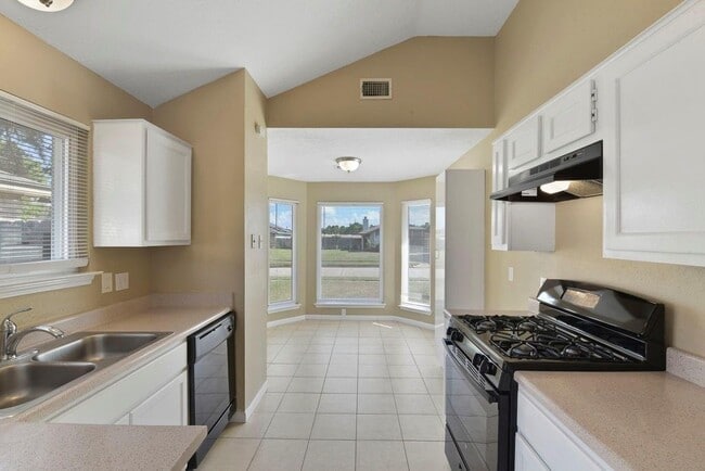 Photo - 11922 Westwold Dr