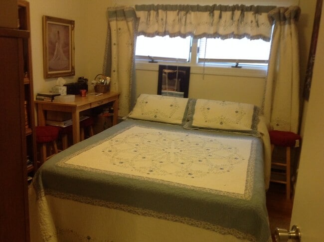 Photo - 8688 Lees Ridge Rd