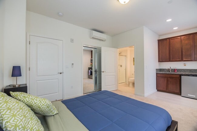 Photo - 2730 Viterbo Ct Unit 1B