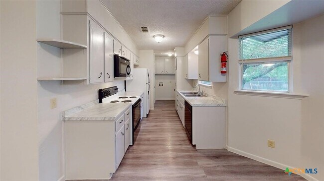 Photo - 1804 Clarawood Dr