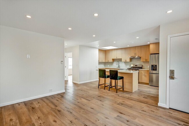 123 Byxbee St