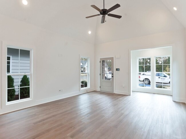 Photo - Fox Run Village Duette with Amenities