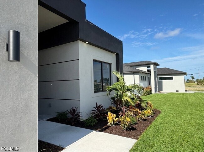 4326 NW 34th St