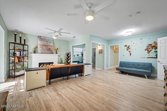 Photo - 719 S Shores Rd