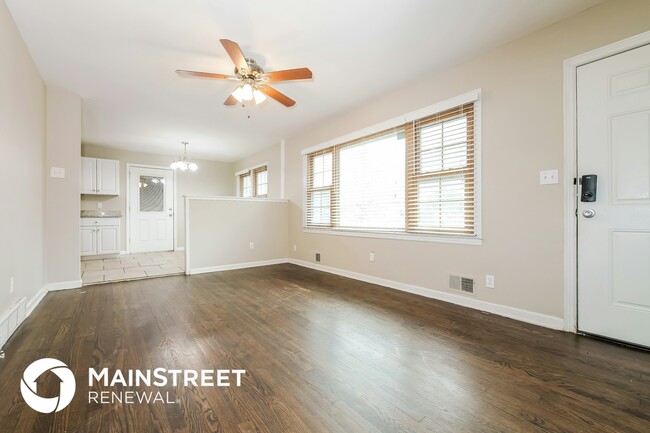 Photo - 4806 Vermont Ave