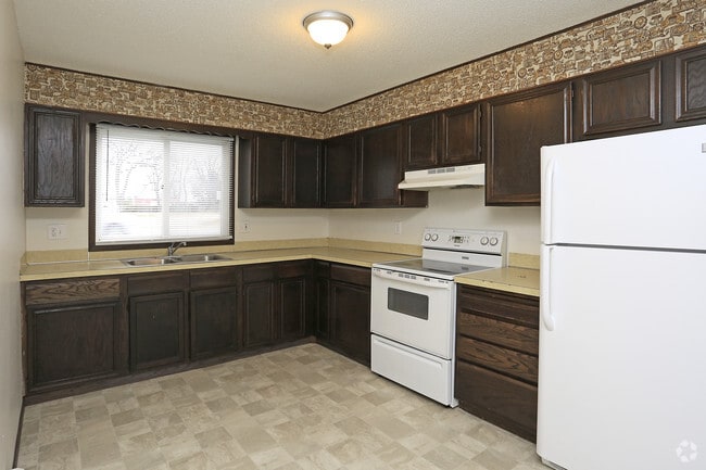 Photo - Waseca Manor