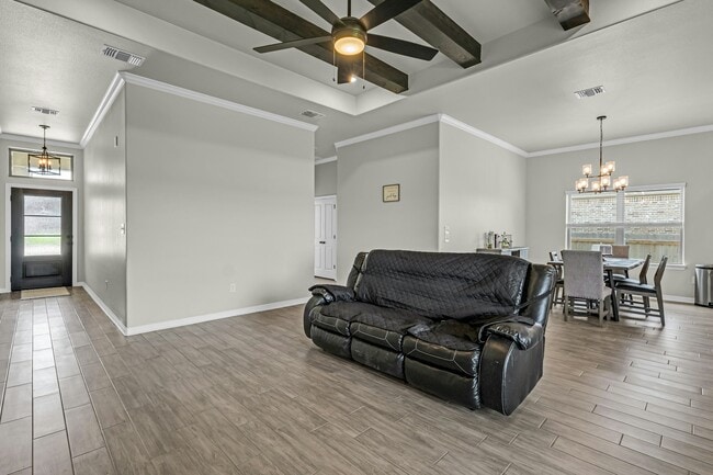 Photo - 6102 Messina Dr