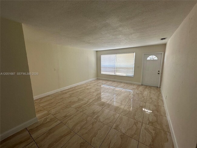 651 SW 30th Ave