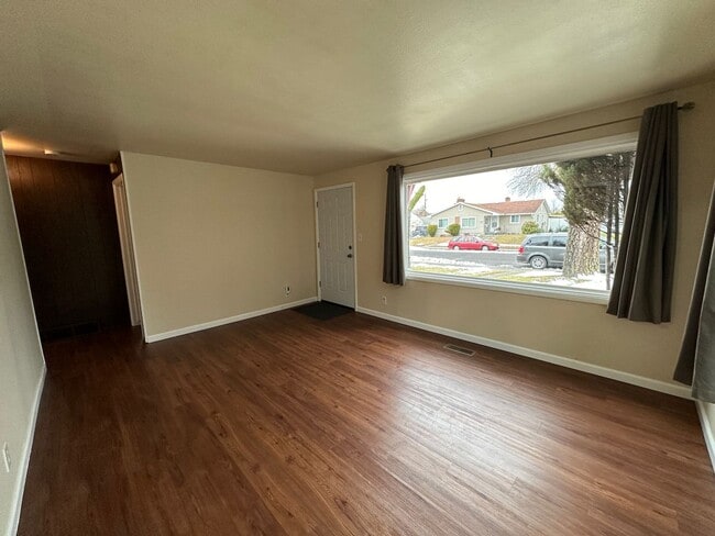 Photo - Cozy and Conveniently Located 2 Bed 1 Bath Spokane Home w/ Detached Garage & Heated Multipurpose ...