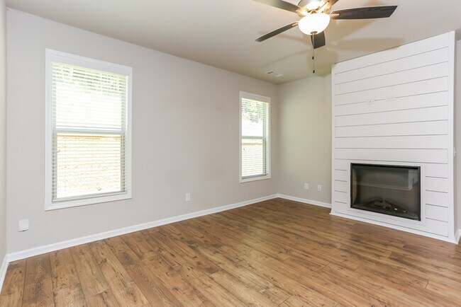 Photo - 1243 Spring Marsh Ct NE