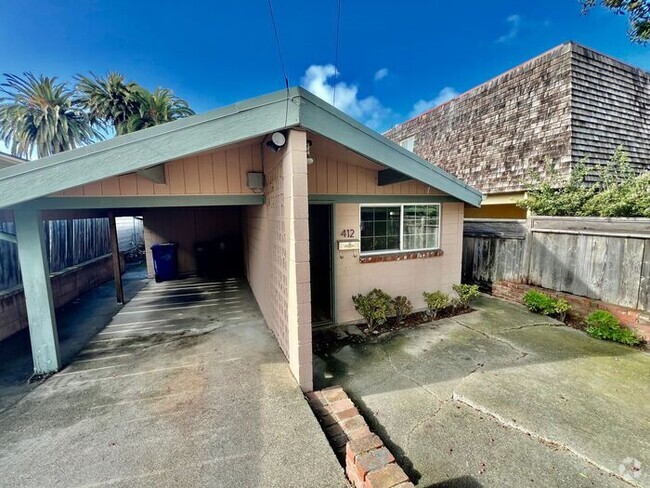 Building Photo - Cozy Duplex in Pacific Grove Available NOW! Rental